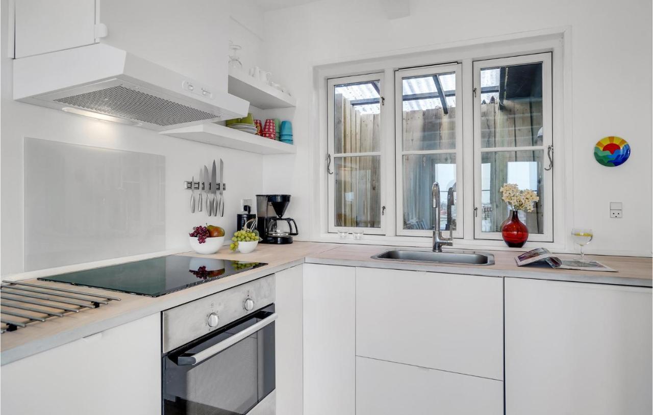 Nice Home In Ringkobing With Kitchen Сённервиг Экстерьер фото