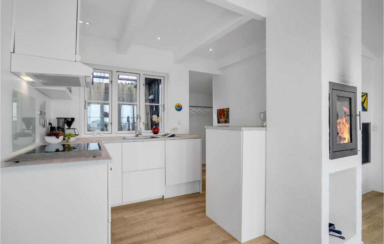 Nice Home In Ringkobing With Kitchen Сённервиг Экстерьер фото